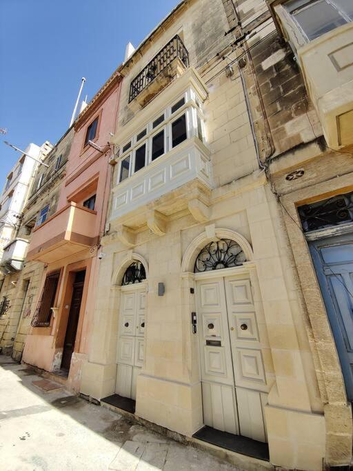 Crew 2 Savynomad Harbour Residences Wow Views Cospicua Экстерьер фото