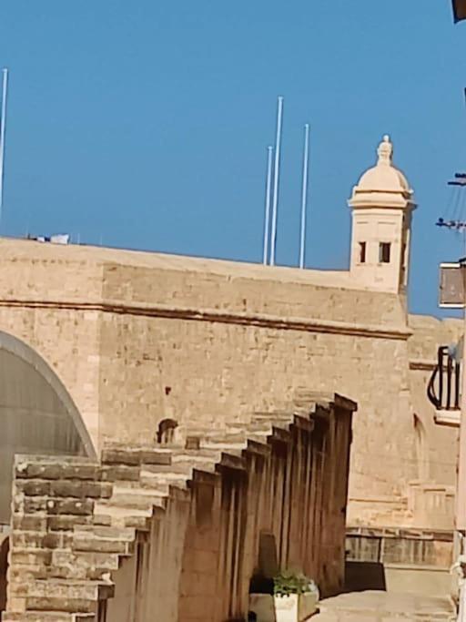 Crew 2 Savynomad Harbour Residences Wow Views Cospicua Экстерьер фото